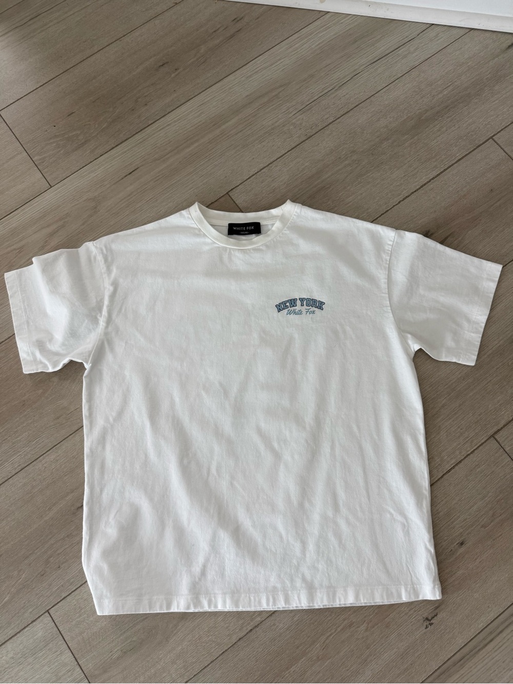 White Fox 'New York' White T-Shirt Size XXS/XS